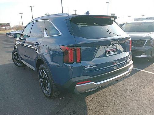 2025 Kia Sorento S
