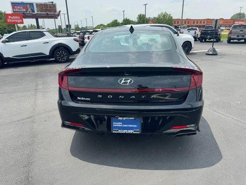 2022 Hyundai SONATA SEL
