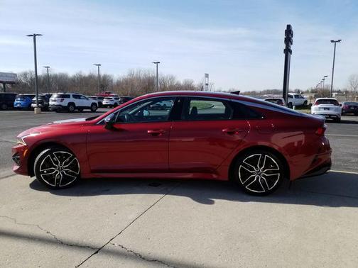 2022 Kia K5 GT