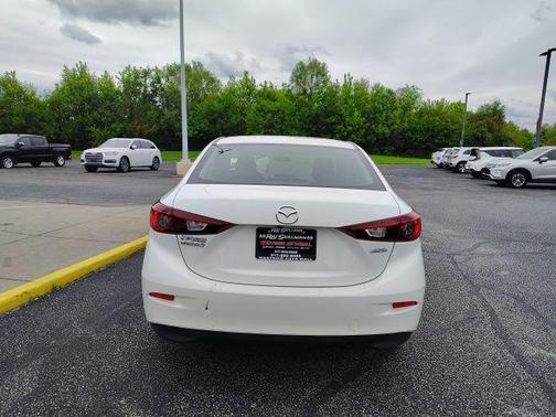 Snowflake White Pearl Mica 2017 Mazda Mazda3 Sport