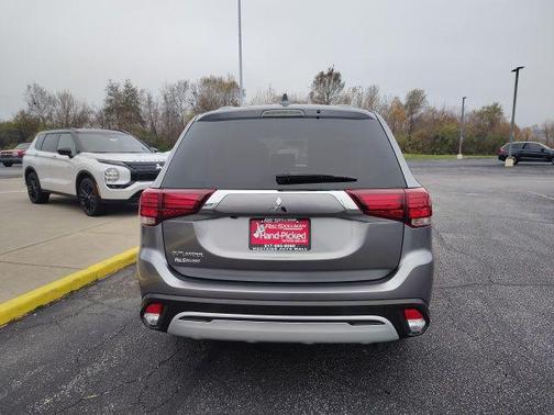 2020 Mitsubishi Outlander ES