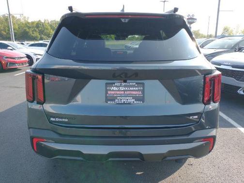 2025 Kia Sorento SX