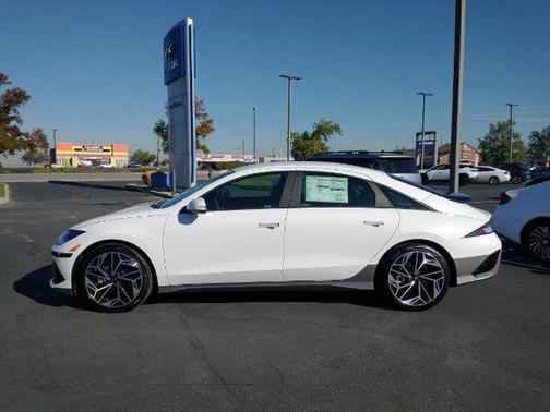 2025 Hyundai IONIQ 6 SE