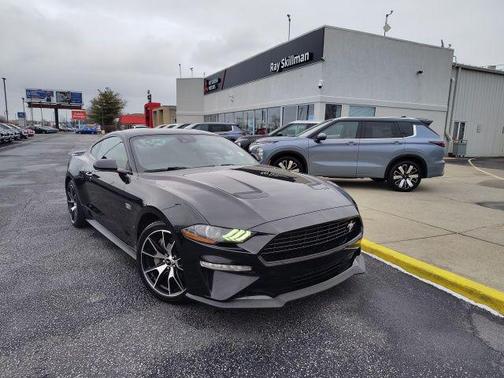 2022 Ford Mustang EcoBoost