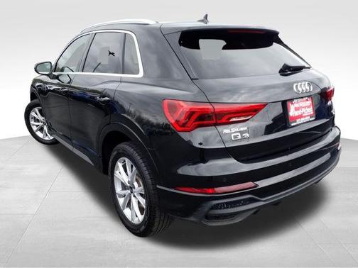 2023 Audi Q3 S line Premium
