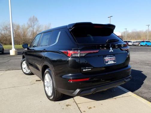 2025 Mitsubishi Outlander ES 2.5 S-AWC
