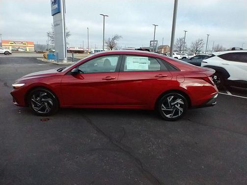 2025 Hyundai ELANTRA Sport