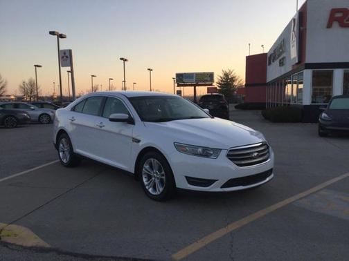 2013 Ford Taurus SEL