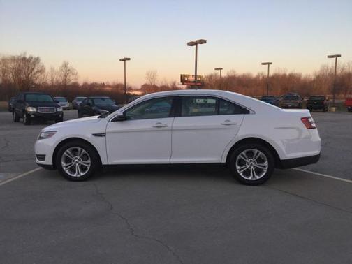 2013 Ford Taurus SEL