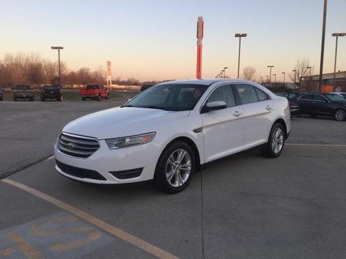 2013 Ford Taurus SEL