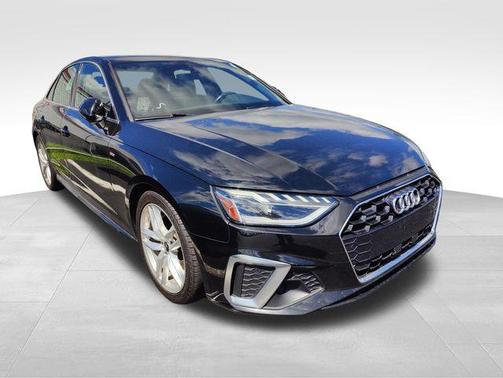 2022 Audi A4 45 S line Premium Plus