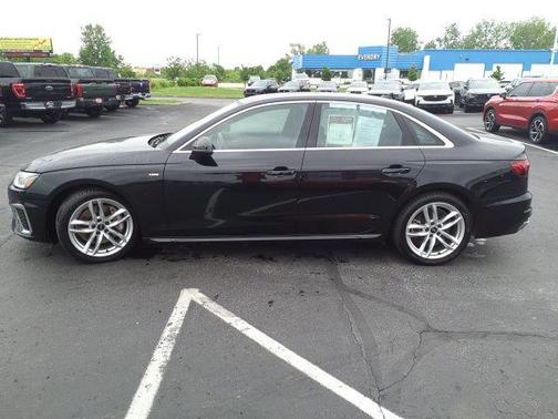 2022 Audi A4 45 S line Premium Plus
