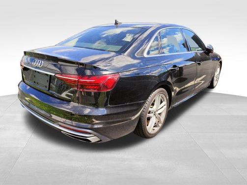 2022 Audi A4 45 S line Premium Plus