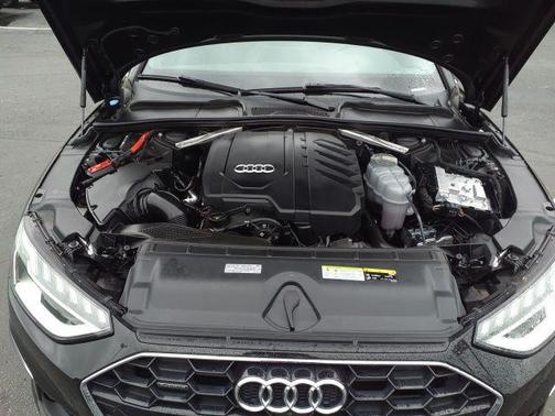 2022 Audi A4 45 S line Premium Plus