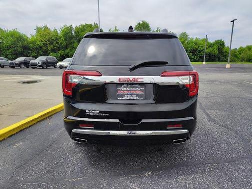 2021 GMC Acadia Denali