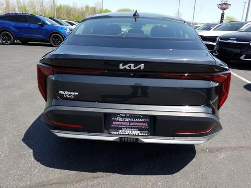 2025 Kia K4 LXS