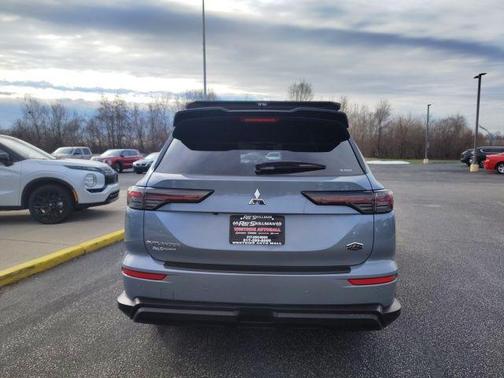 2026 Mitsubishi Outlander 