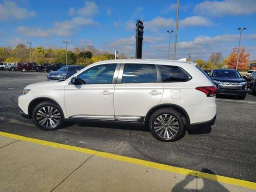 2020 Mitsubishi Outlander ES