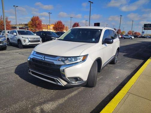2020 Mitsubishi Outlander ES
