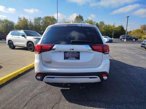 2020 Mitsubishi Outlander ES