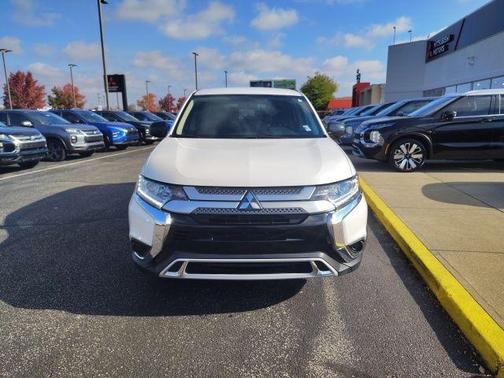 2020 Mitsubishi Outlander ES