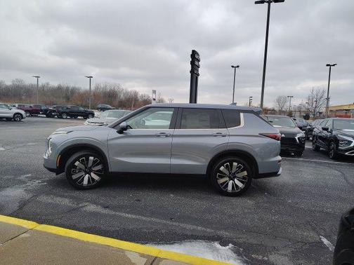 2025 Mitsubishi Outlander SE 2.5 S-AWC