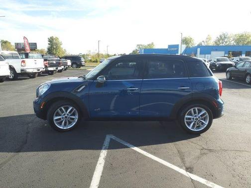 2012 MINI Cooper S Countryman Base
