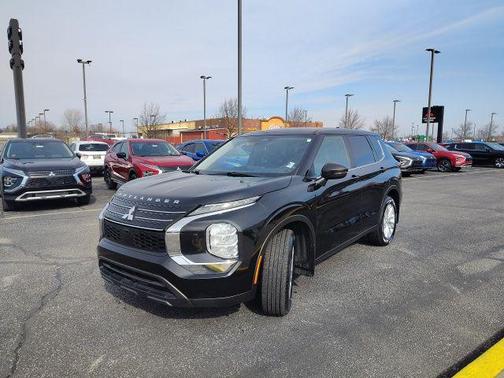 2023 Mitsubishi Outlander ES 2.5 S-AWC