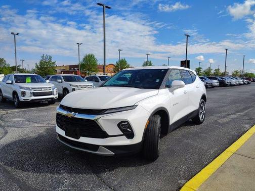 Summit White 2025 Chevrolet Blazer 2LT