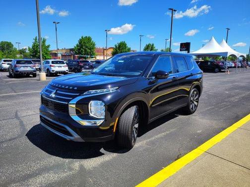 2025 Mitsubishi Outlander SE 2.5 S-AWC