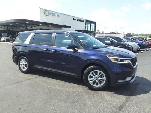 2022 Kia Carnival LXS