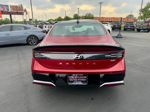 2025 Hyundai SONATA Hybrid Limited