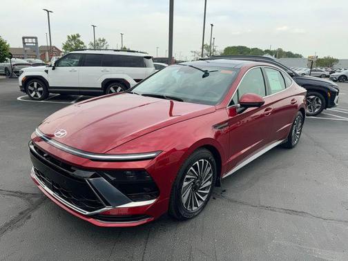 2025 Hyundai SONATA Hybrid Limited