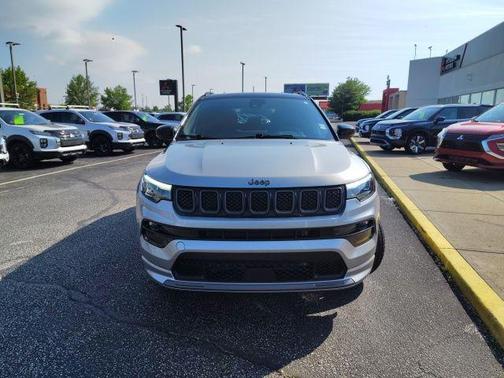 Billet Silver Metallic Clearcoat 2023 Jeep Compass High Altitude