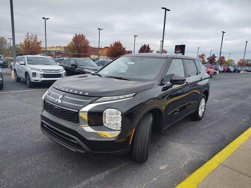 2025 Mitsubishi Outlander ES 2.5 S-AWC