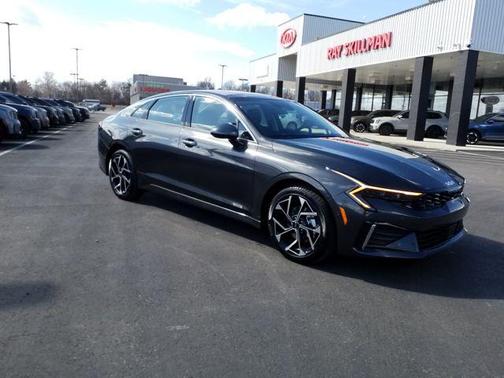 2025 Kia K5 EX