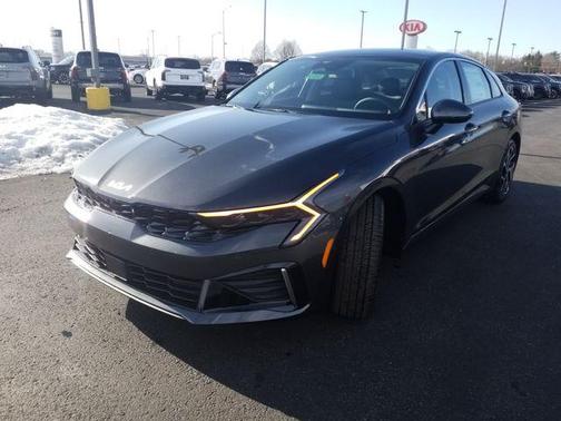 2025 Kia K5 EX