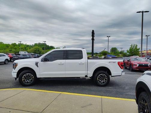 Oxford White 2023 Ford F-150 XLT