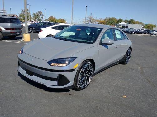 2025 Hyundai IONIQ 6 SE