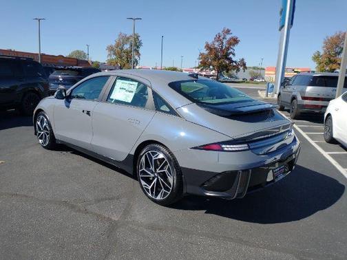 2025 Hyundai IONIQ 6 SE