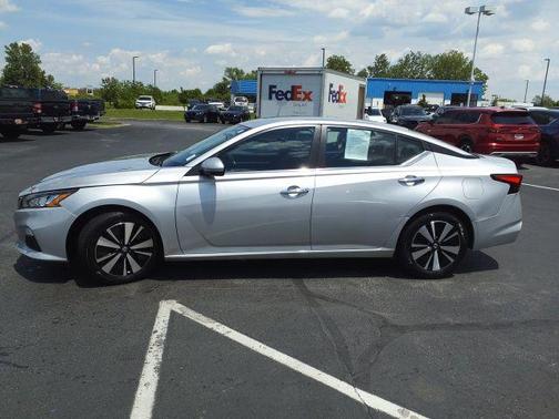 2022 Nissan Altima 2.5 SV