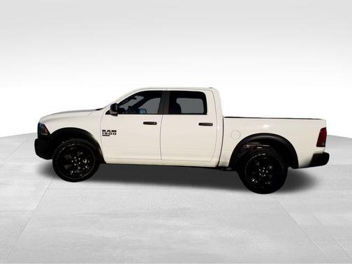 2024 RAM 1500 Classic Warlock Crew Cab 4x4 5'7' Box