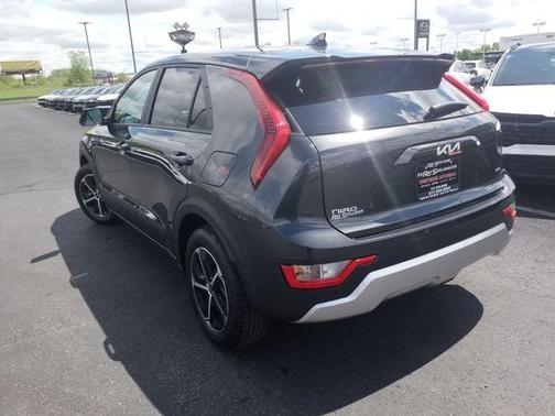 2025 Kia Niro LX
