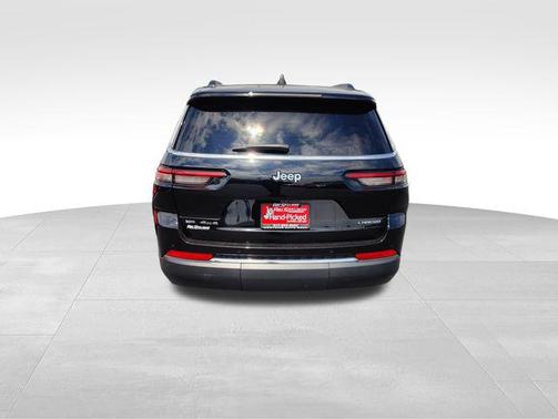 2021 Jeep Grand Cherokee L Laredo