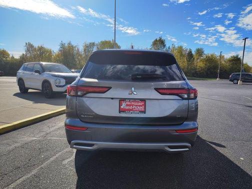 2024 Mitsubishi Outlander SE 2.5 2WD