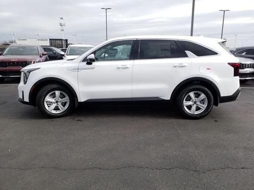 2025 Kia Sorento LX