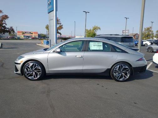 2025 Hyundai IONIQ 6 SE