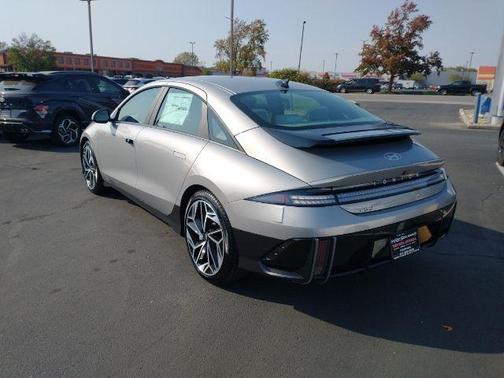 2025 Hyundai IONIQ 6 SE