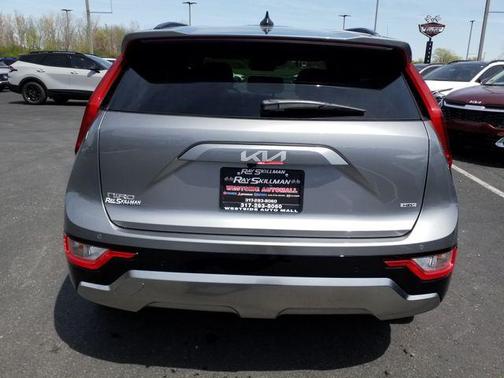 2025 Kia Niro Touring