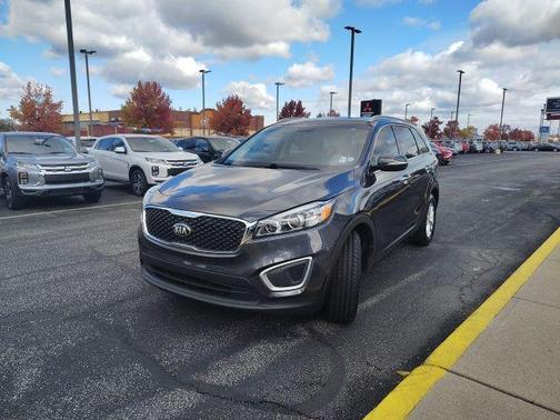2017 Kia Sorento LX